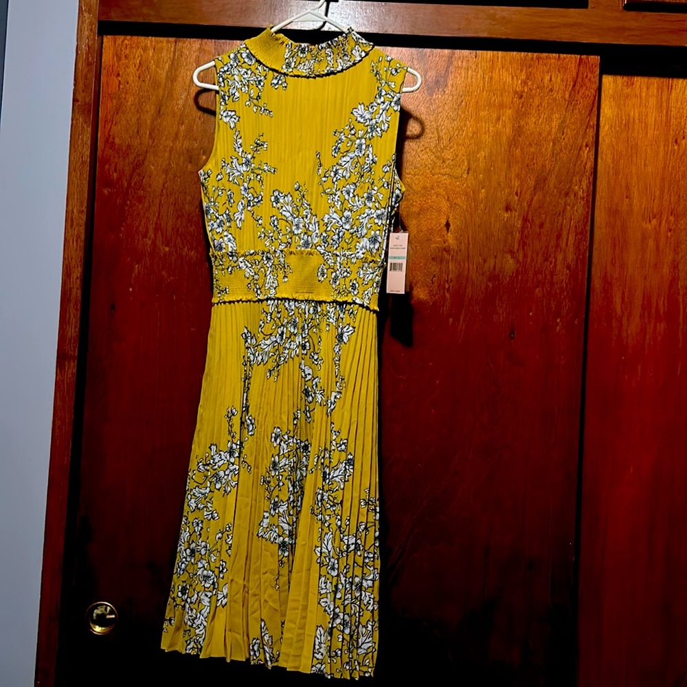 Nannette brand NWT floral pleated yellow party dress size 8